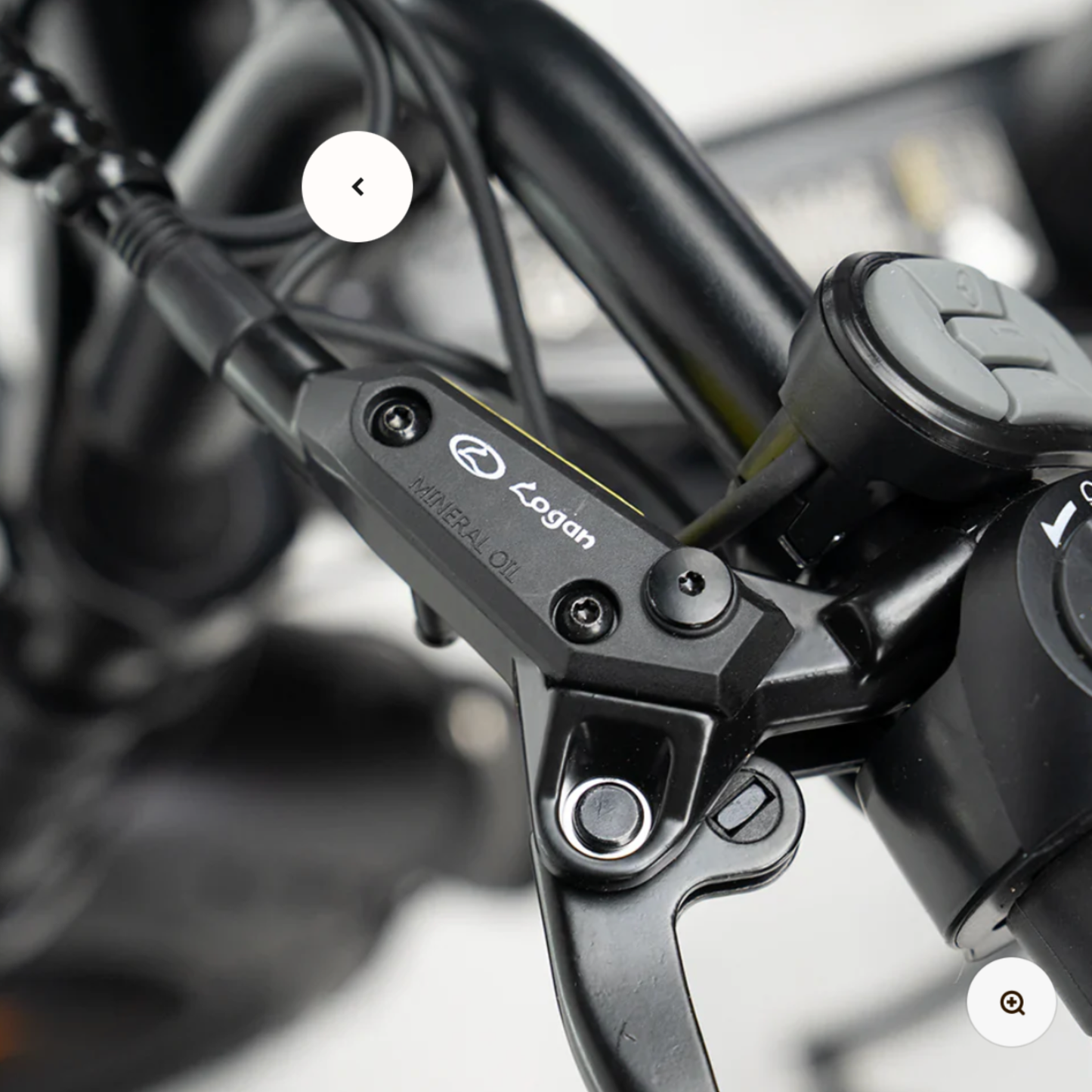 V20 Pro Zwart Fatbike – 20×4 Inch Banden, Hydraulische Remmen, Voor- en Achtervering