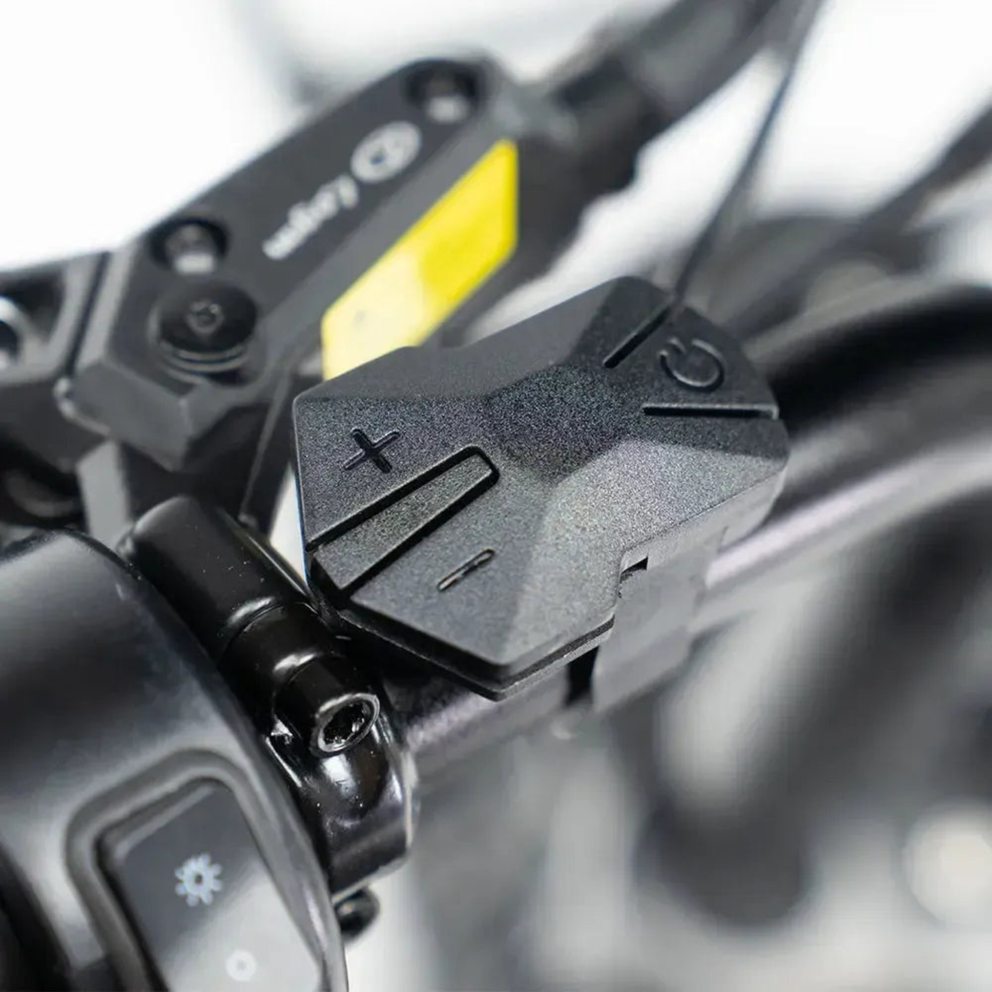 V20 Pro Zwart Fatbike – 20×4 Inch Banden, Hydraulische Remmen, Voor- en Achtervering